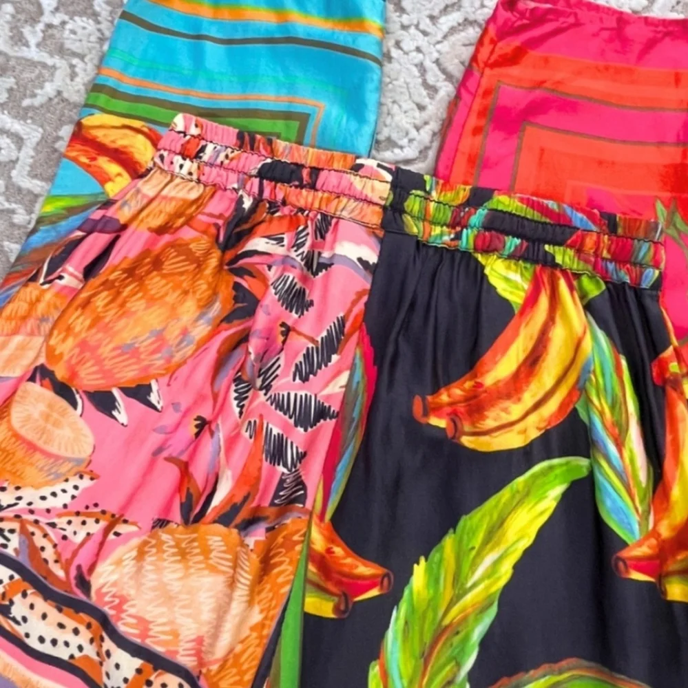 FARM RIO Tropical Mixed Scarf Pants - Picture 5 of 14